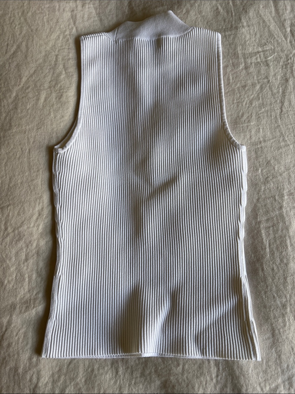 Aritzia Babaton Sculpt Knit Mock Neck Tank - Picture 2 of 10
